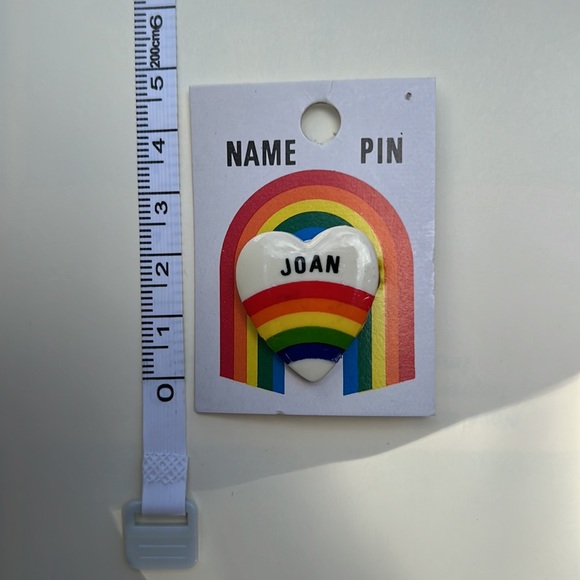 JOAN Vintage Iconic 80s Ceramic White Heart Rainbow Name Pin - Picture 4 of 6